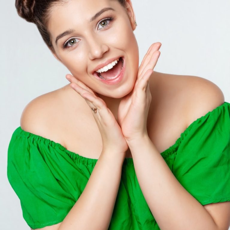 Happy,Smiling,Teenage,Girl,With,Perfect,White,Healthy,Teeth.,Beautiful